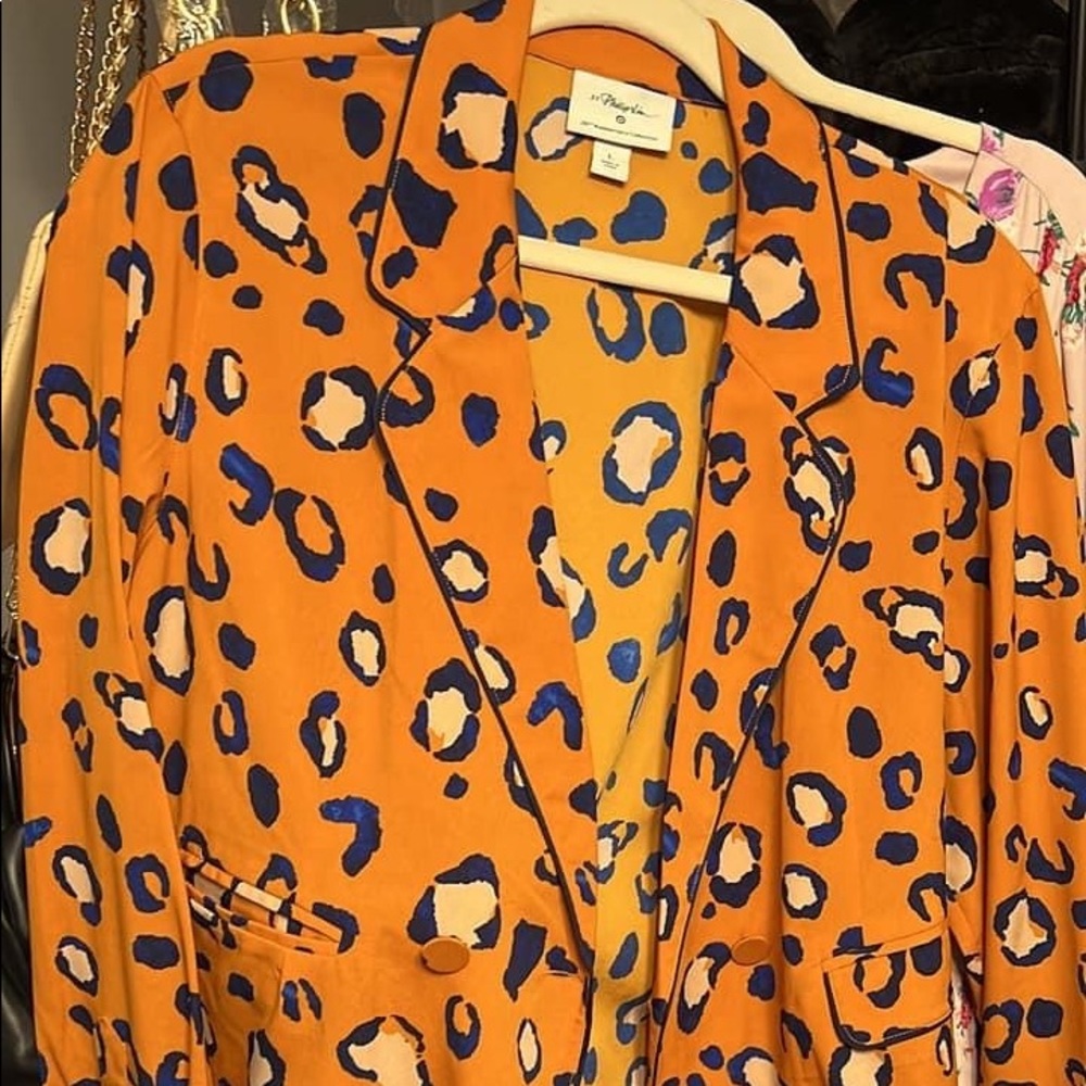 Vintage leopard blazer top